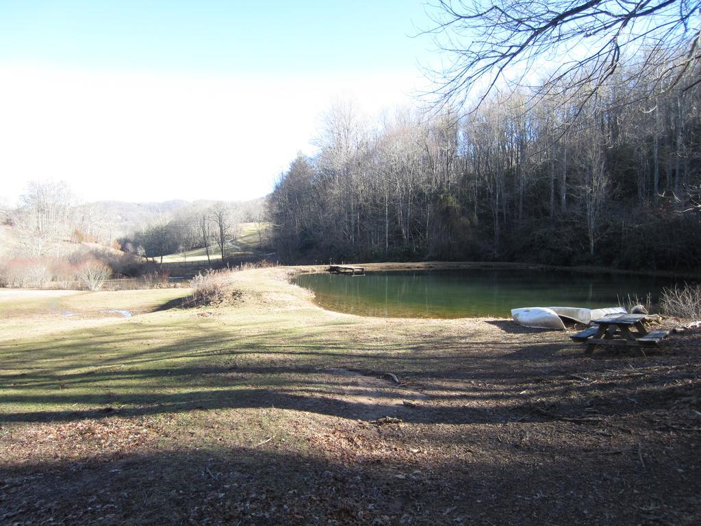 Arrowmont Stables & Cabins Cullowhee Экстерьер фото